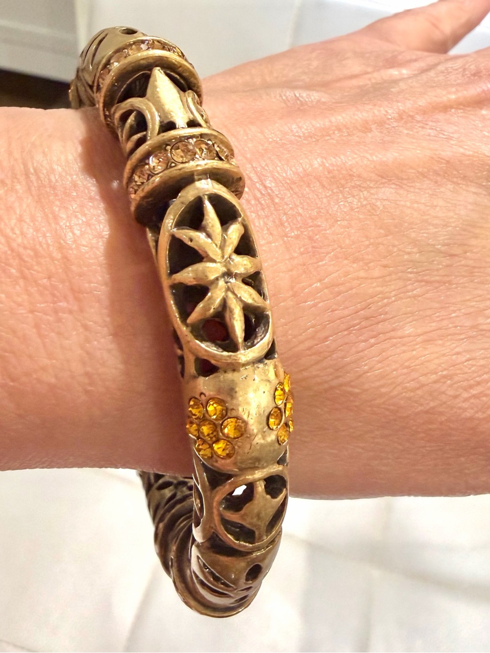 Vintage Princess Amanda Borghese Filigree Rhinestone Statement Bangle Bracelet